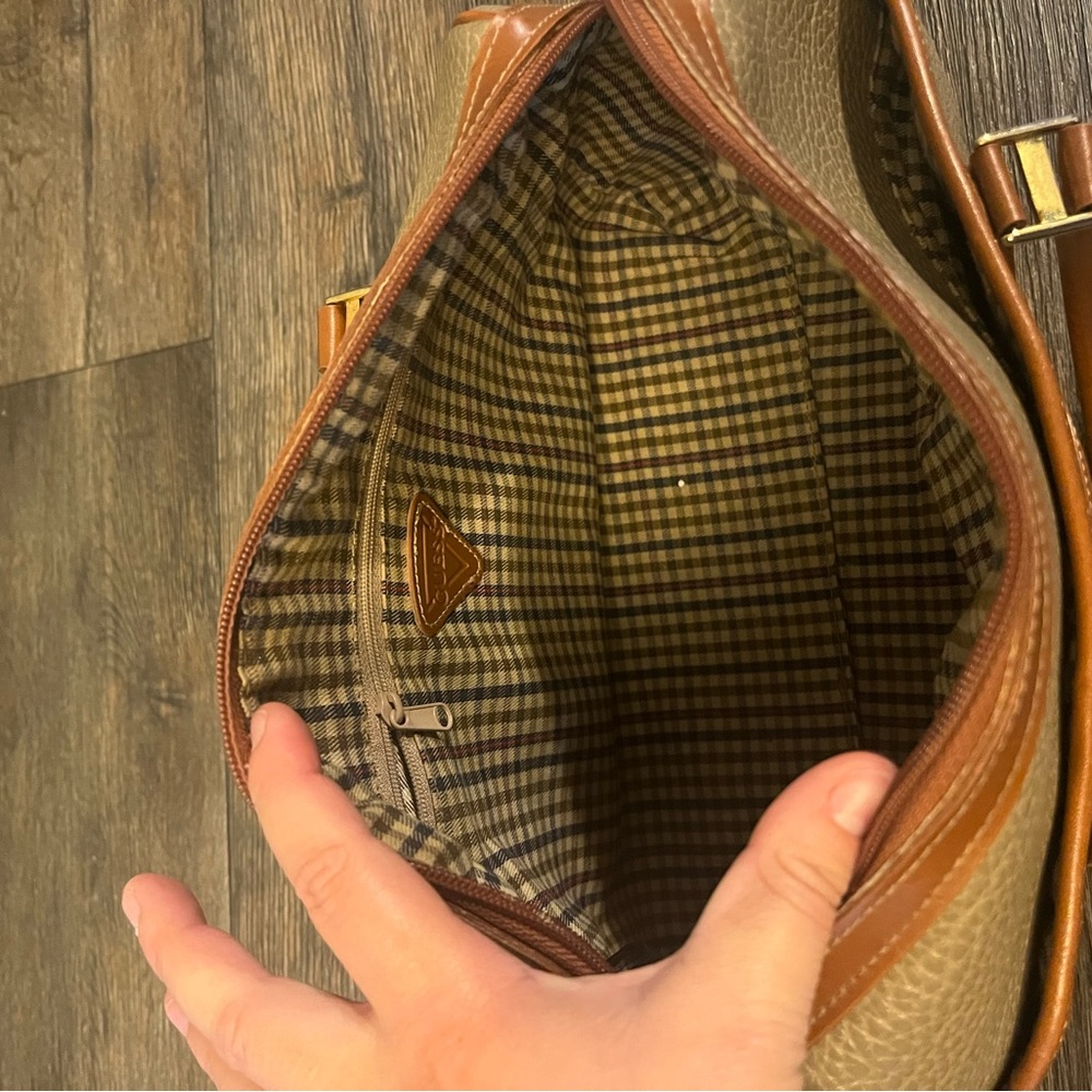 Vintage 90s Guess Purse - Picture 5 of 9